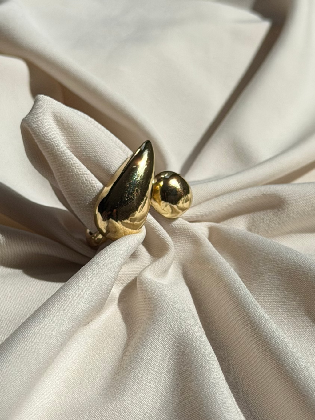 August ring